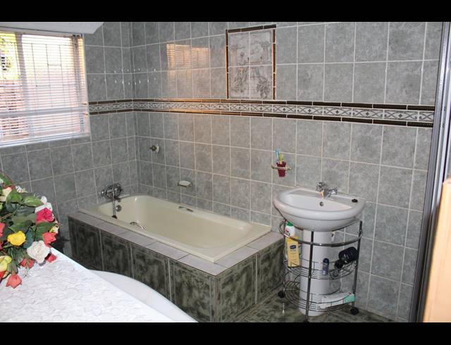 2 BEDROOM HOUSE SOLD IN ANNLIN